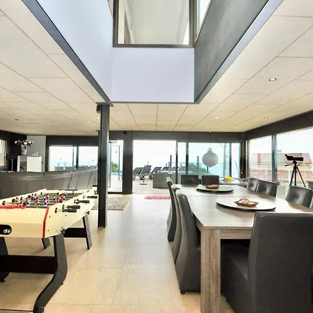 Villa Adam