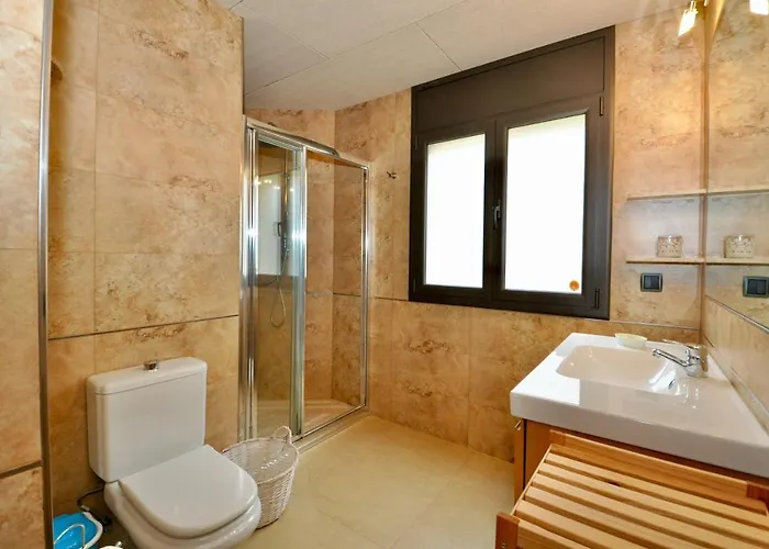 فيلة Adam يوريت دي مار